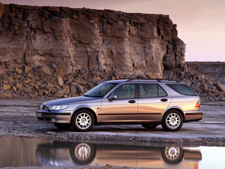  Saab 9-5 Wagon 1998 года  (фото 21 из 35)